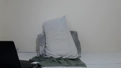 Snapshot of thiago_hot_boy chatting on December 18, 9:51 pm Thiago independent model online show from December 18, 9:51 pm