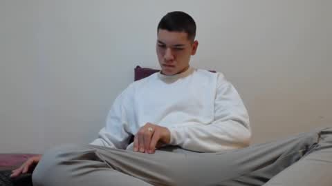 Snapshot of thiago_hot_boy chatting on December 30, 10:53 am Thiago independent model online show from December 30, 10:53 am