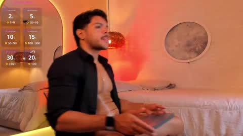 Snapshot of thiago_mercer chatting on October 1, 11:25 am Thiago online show from October 1, 11:25 am