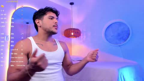 Snapshot of thiago_mercer chatting on September 18, 11:34 am Thiago online show from September 18, 11:34 am