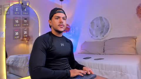 Snapshot of thiago_mercer chatting on October 28, 10:07 am Thiago online show from October 28, 10:07 am