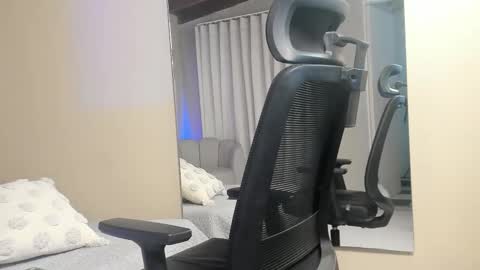 THIAGO online show from January 12, 2:43 pm