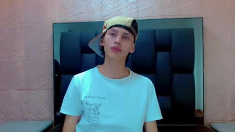 thiago_twink38 online show from November 24, 6:03 am