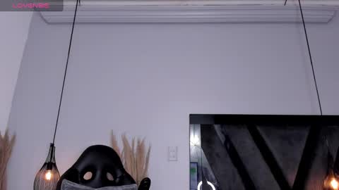 Snapshot of thiagomeneses0 chatting on February 17, 9:19 pm THIAGO MENESES online show from February 17, 9:19 pm