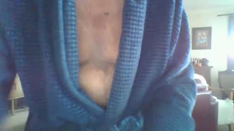 Snapshot of thickcockat71 chatting on October 2, 7:07 pm Thickcockat71 online show from October 2, 7:07 pm