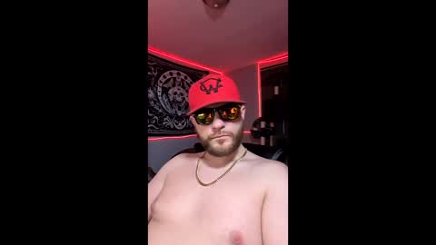 ThickHandsomeMan online show from December 15, 5:59 am