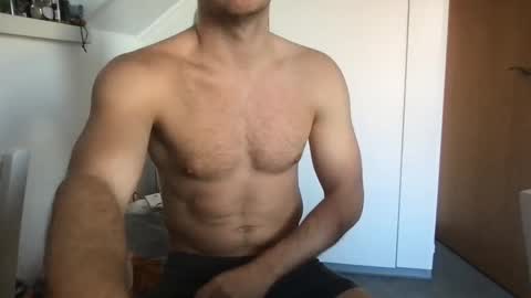 thierrinho8148 online show from January 1, 1:27 pm