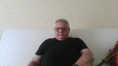 Thierrysymp online show from May 25, 1:39 pm