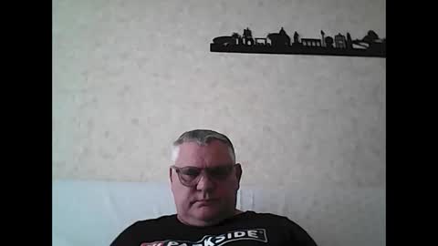 Snapshot of thierrysymp chatting on October 26, 9:33 am Thierrysymp online show from October 26, 9:33 am