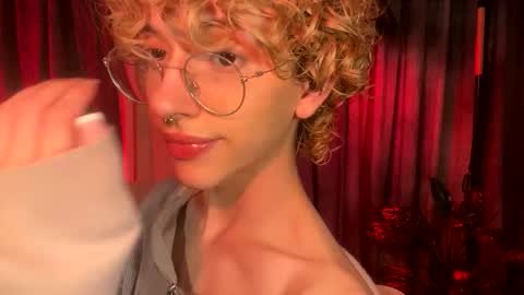 Damiano online show from May 16, 8:40 pm
