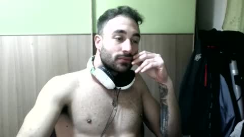 Thomas online show from February 10, 8:31 pm