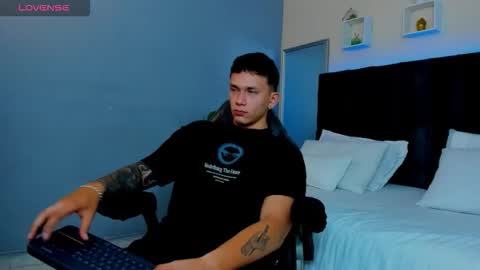 Thomas online show from November 20, 12:59 pm