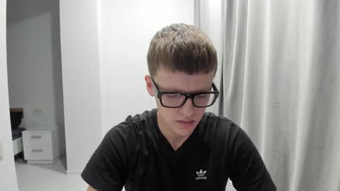 Tomas online show from December 12, 7:04 pm