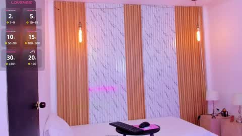 Thomas online show from October 27, 12:18 pm