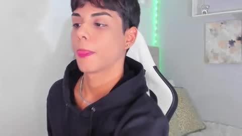 Thomas online show from October 26, 7:43 am