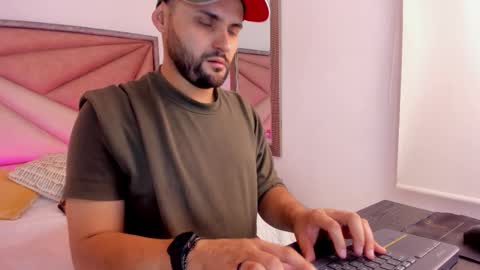 thomasdavila online show from October 22, 2:26 am