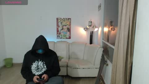 thomasjons online show from April 21, 3:02 am