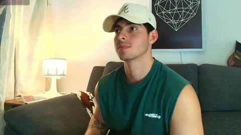 thomylov online show from December 17, 5:04 am