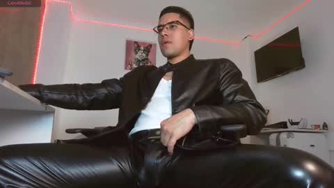 thonydupont online show from December 5, 9:11 pm