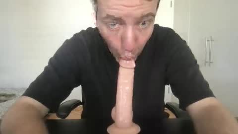 throatslut21 online show from May 30, 9:09 am