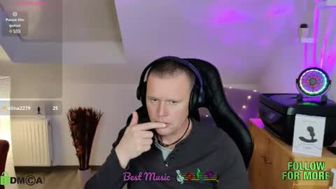        Follow me Sgame por favor  online show from February 15, 12:27 am