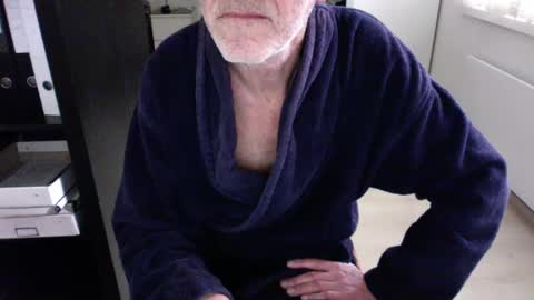 tiburzio online show from January 24, 8:13 am