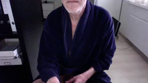 tiburzio online show from January 23, 8:15 am