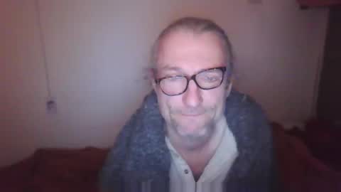 tiddles12345 online show from December 18, 12:50 am