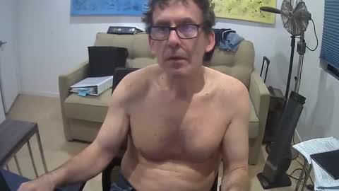 JustMe online show from February 5, 2:16 pm