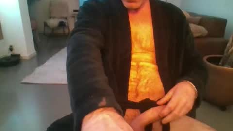 times20 online show from February 9, 6:51 am