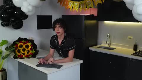 timmyshy online show from December 14, 8:27 pm