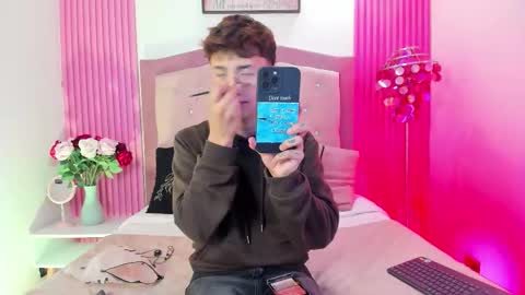 Timothy 21 years old online show from February 4, 9:21 pm