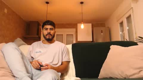 tinoclandestino online show from December 17, 11:06 am