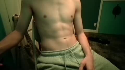 tiny69twink online show from January 17, 8:06 am