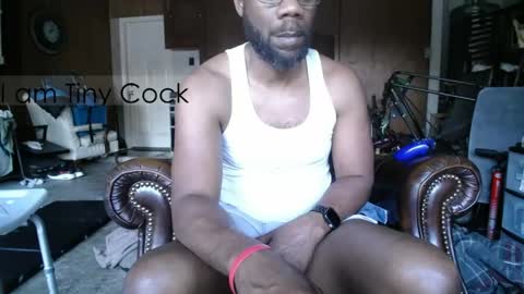 tinycock_1979 online show from May 26, 12:39 am