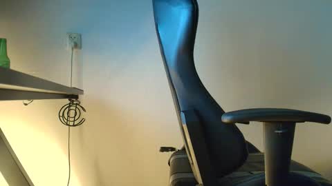 Jan5676 online show from December 2, 6:22 pm