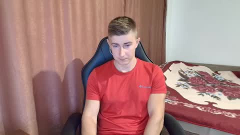 todhorny987 online show from March 3, 6:35 am