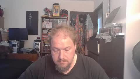 Toede online show from April 23, 4:42 pm