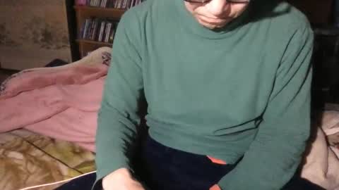 small man online show from November 23, 7:36 pm