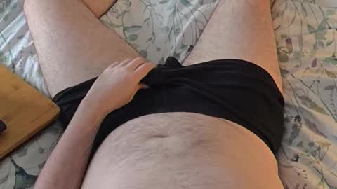 tom_2527 online show from September 16, 7:04 pm