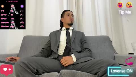 TOM online show from November 3, 9:38 pm