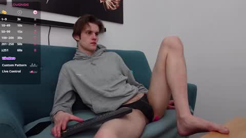 tom online show from January 30, 11:02 pm