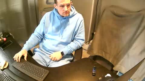 tom_elliott online show from November 19, 12:16 pm