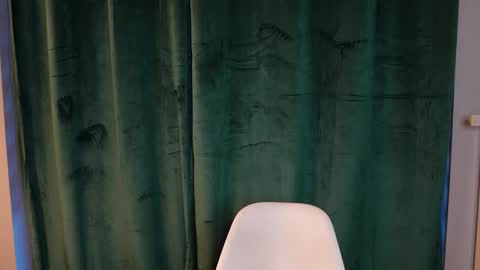 Tom online show from March 15, 4:24 pm