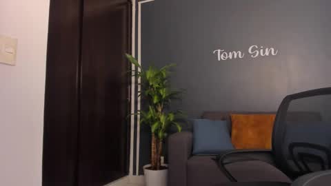Tom Sin online show from January 11, 3:09 pm