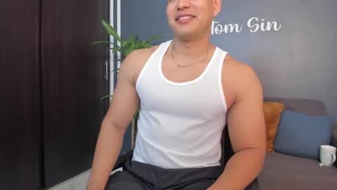 Tom Sin online show from December 27, 2:55 pm