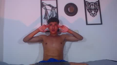 Snapshot of tomas_guebara chatting on October 17, 6:56 pm tomas_guebara online show from October 17, 6:56 pm