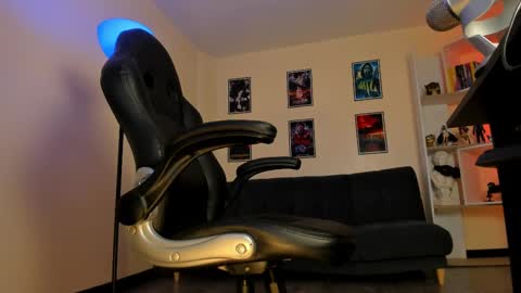 Snapshot of tomatito_ chatting on February 23, 6:01 am tomatito_ online show from February 23, 6:01 am