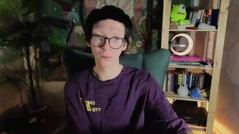 Tommie online show from January 14, 5:12 am