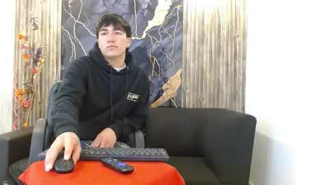 tommy160920 online show from November 17, 12:52 pm